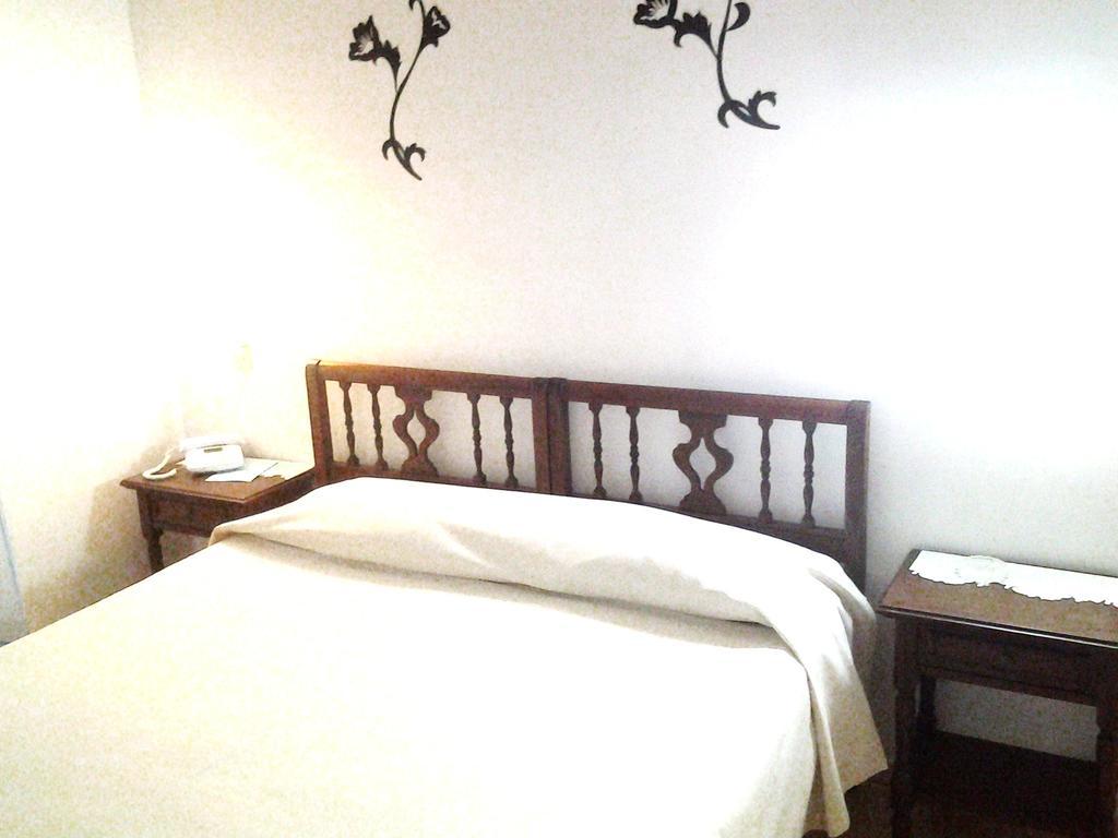 Hotel Nuovo Suisse Алассио Экстерьер фото